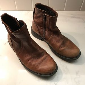 Camper zip ankle boots